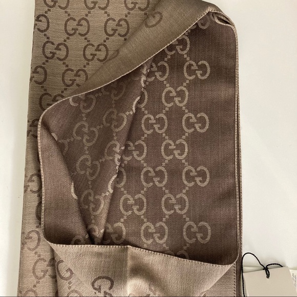 NWT GUCCI Jacquard Pattern Scarf Wool/Silk - Picture 2 of 7